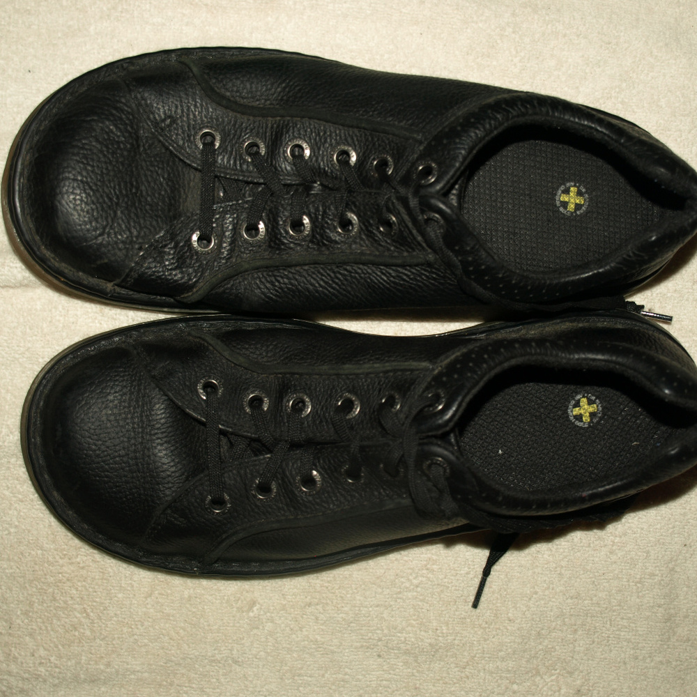 Men's Shoes - Dr Martens